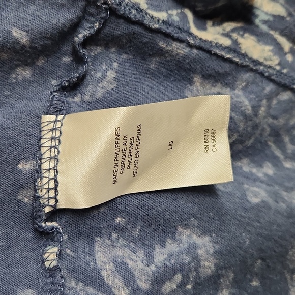 Lucky Brand blue floral flutter sleeve t-shirt Size: L - Picture 4 of 6